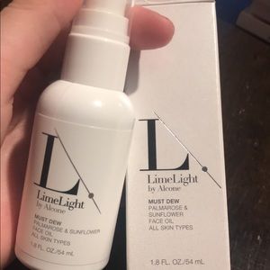 Limelight by alcone must dew face oil